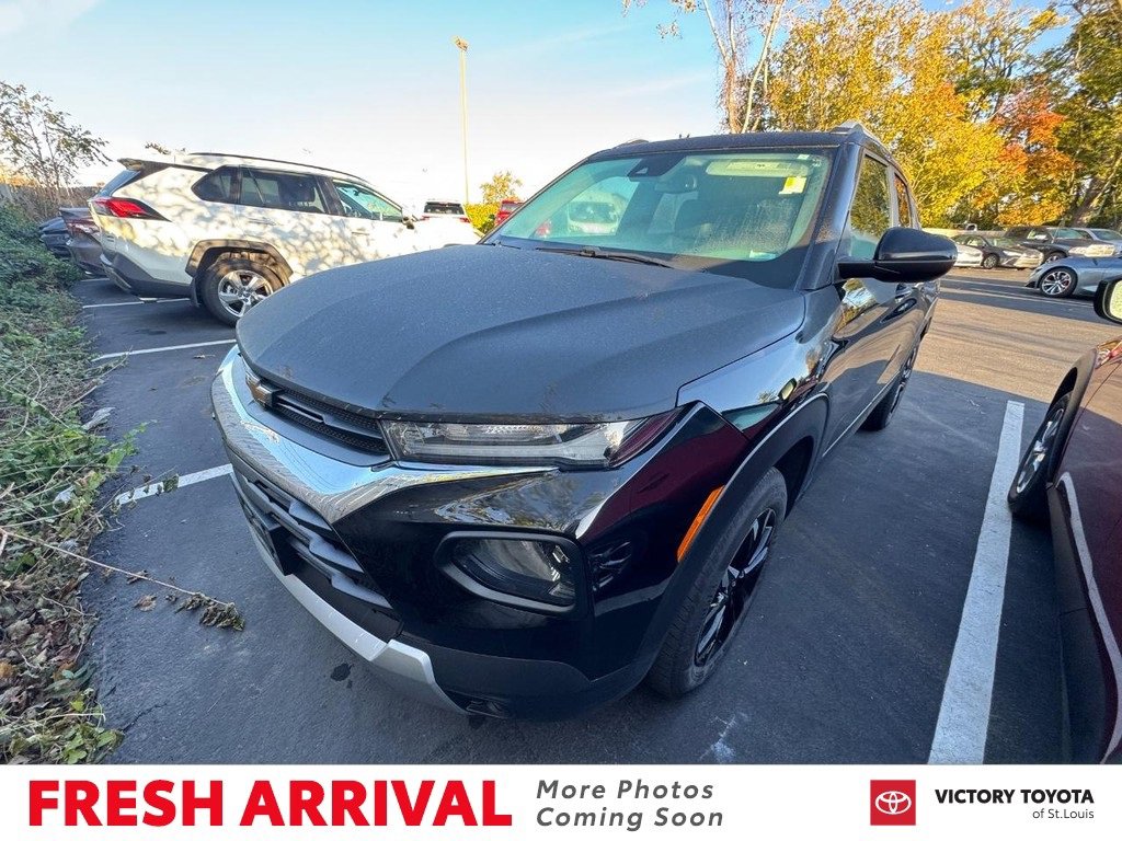 Used 2022 Chevrolet TrailBlazer LT w/ Sun and Liftgate Package