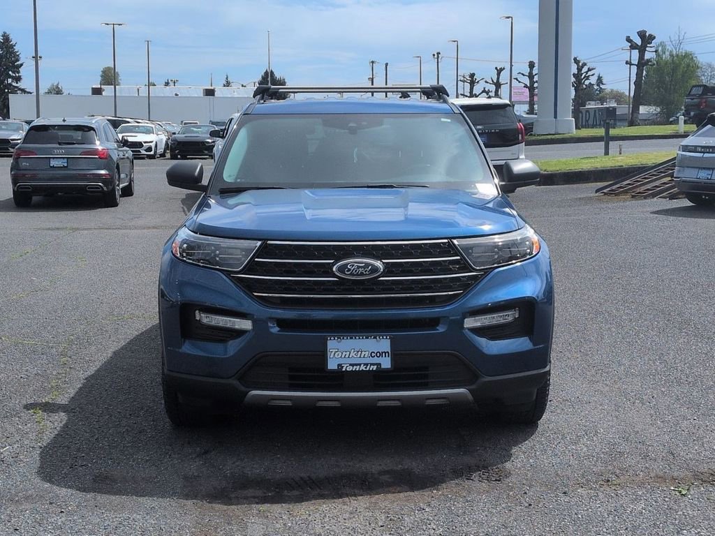 Used 2021 Ford Explorer XLT w/ Equipment Group 202A AWD/4WD image 8