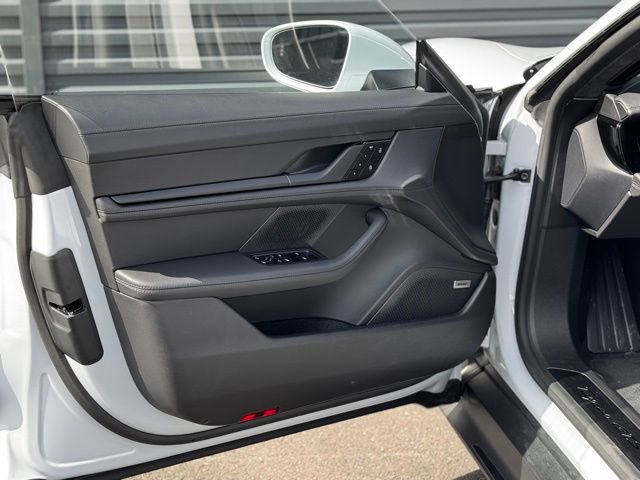 New 2024 Porsche Taycan GTS image 14