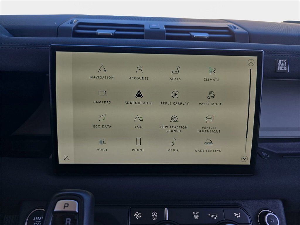 Certified 2023 Land Rover Defender 130 X-Dynamic SE image 22