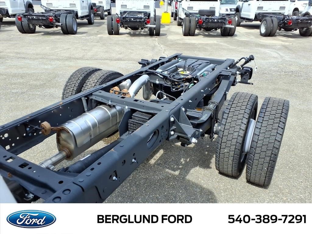 New 2026 Ford F550 4x4 Regular Cab Super Duty image 6