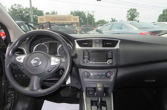 Used 2018 Nissan Sentra S FWD image 30