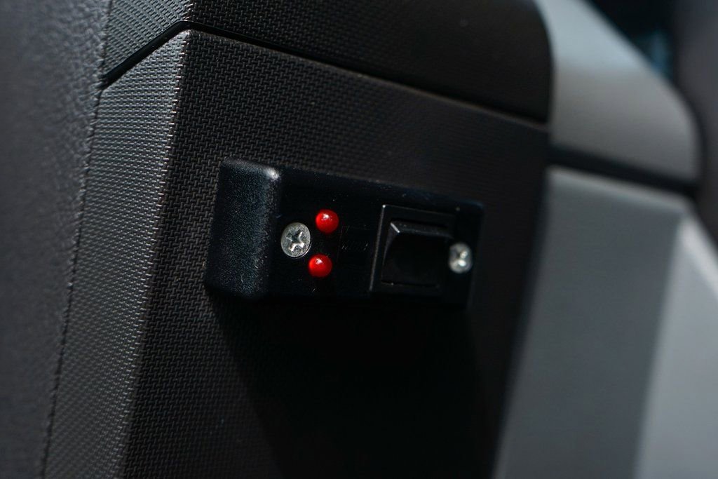 Used 2016 Ford F650 2WD Regular Cab Super Duty image 25