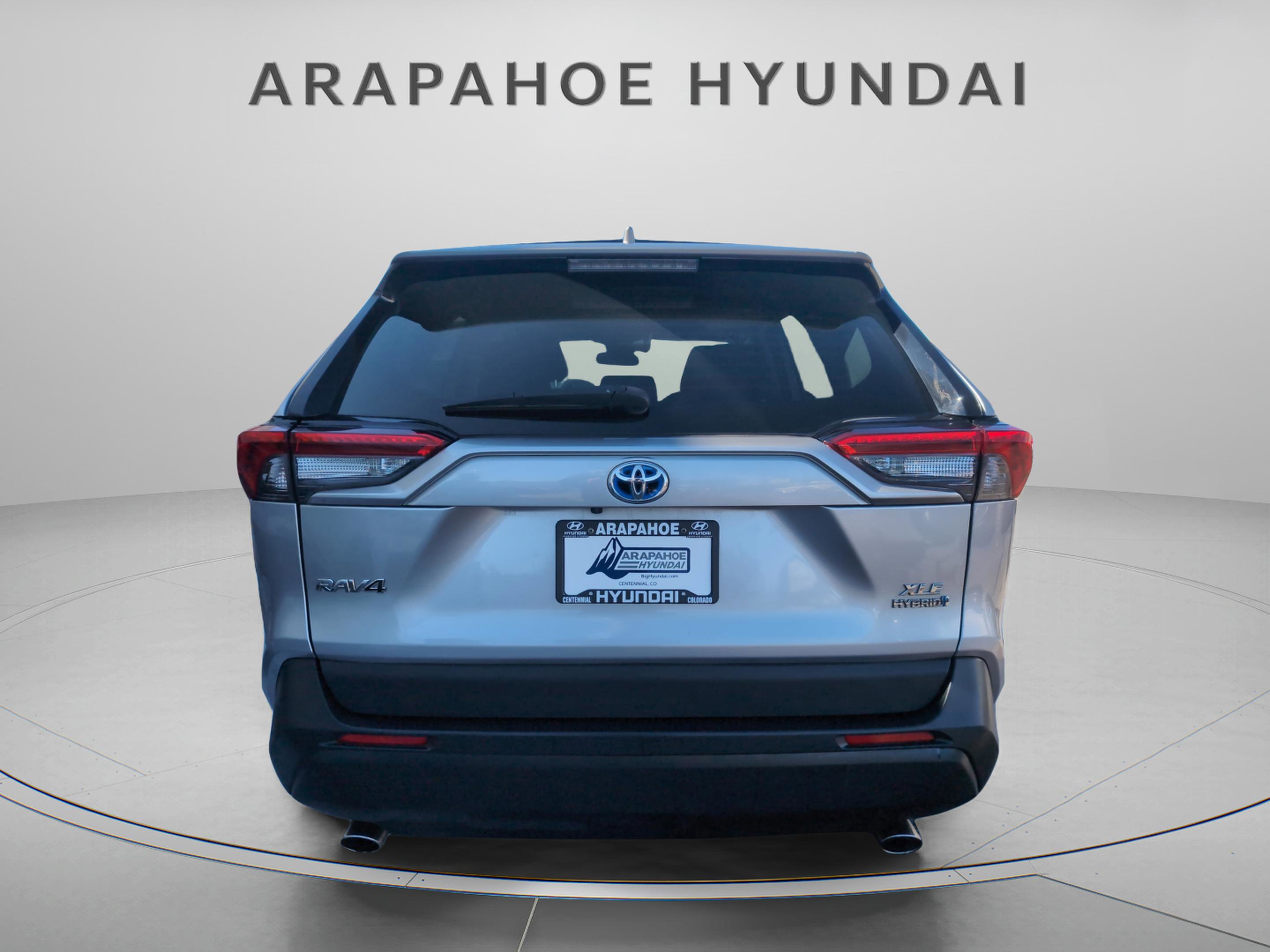Used 2021 Toyota RAV4 XLE w/ Convenience Package AWD/4WD image 4