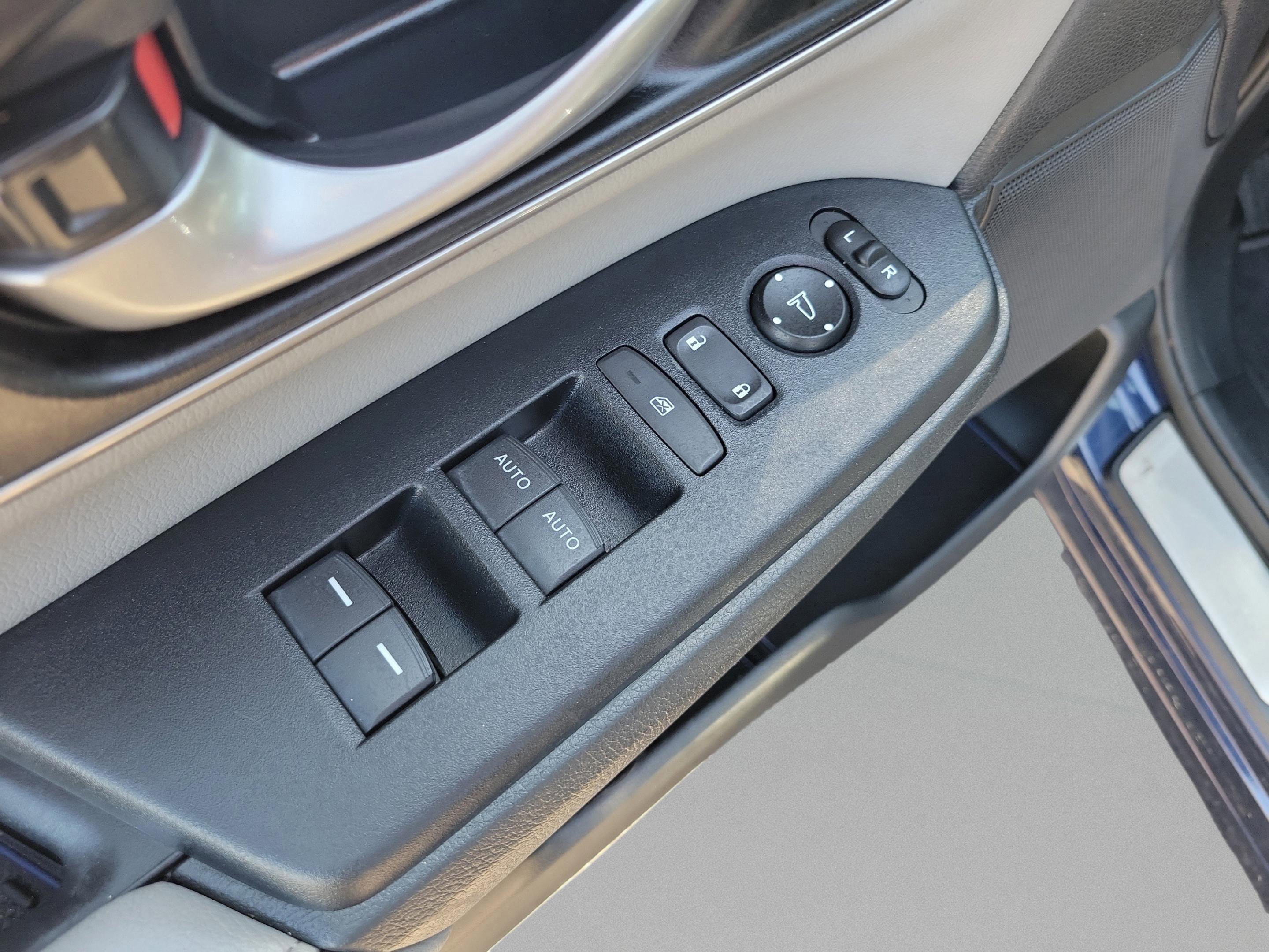 Used 2019 Honda CR-V EX-L image 26