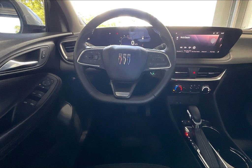 Used 2024 Buick Encore GX Sport Touring image 5