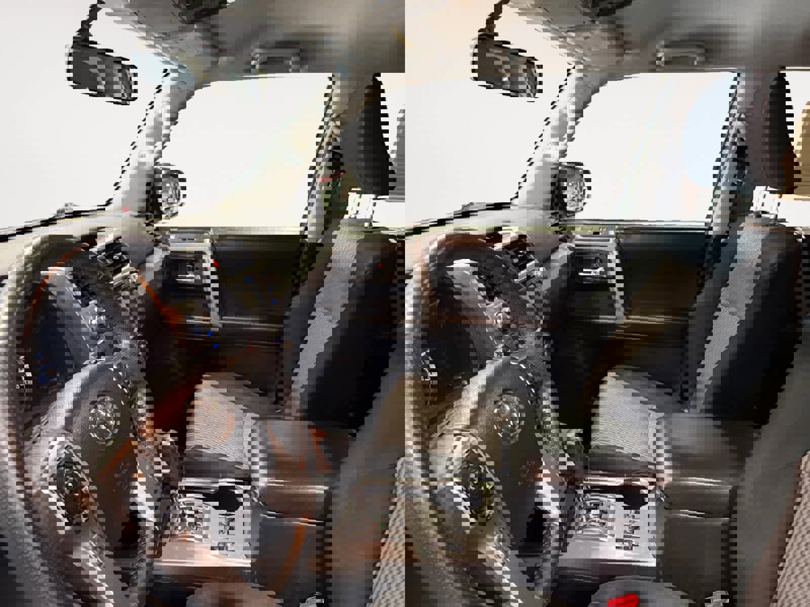 Used 2016 Toyota 4Runner SR5 image 11