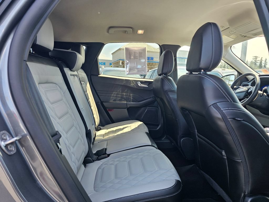 Used 2024 Ford Escape Platinum w/ Premium Technology Package AWD/4WD image 12