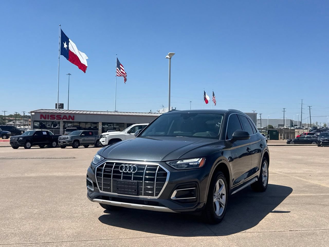 Used 2021 Audi Q5 2.0T Premium w/ Convenience Package AWD/4WD image 8