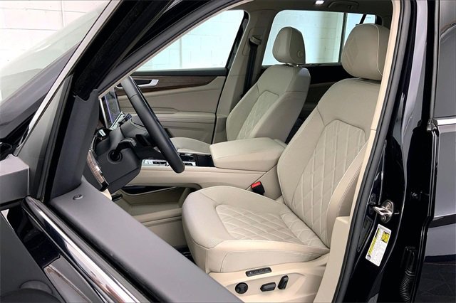 Used 2025 Volkswagen Atlas SEL Premium R-Line image 25