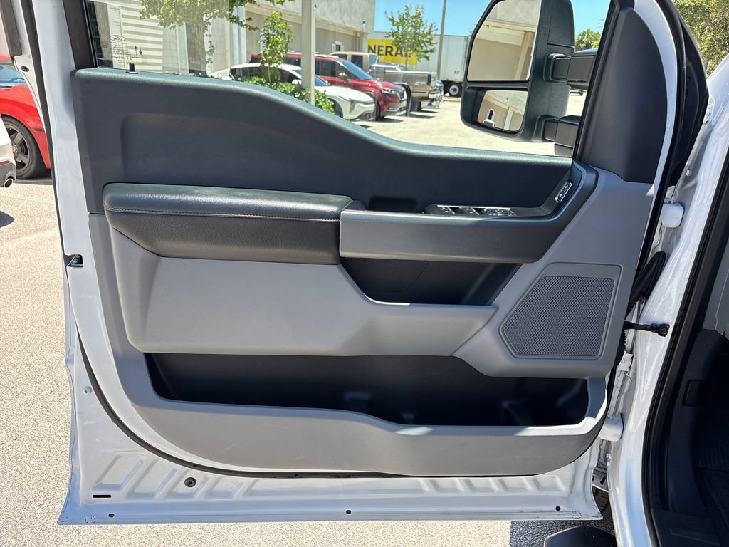 Certified 2025 Ford F250 XLT AWD/4WD image 24