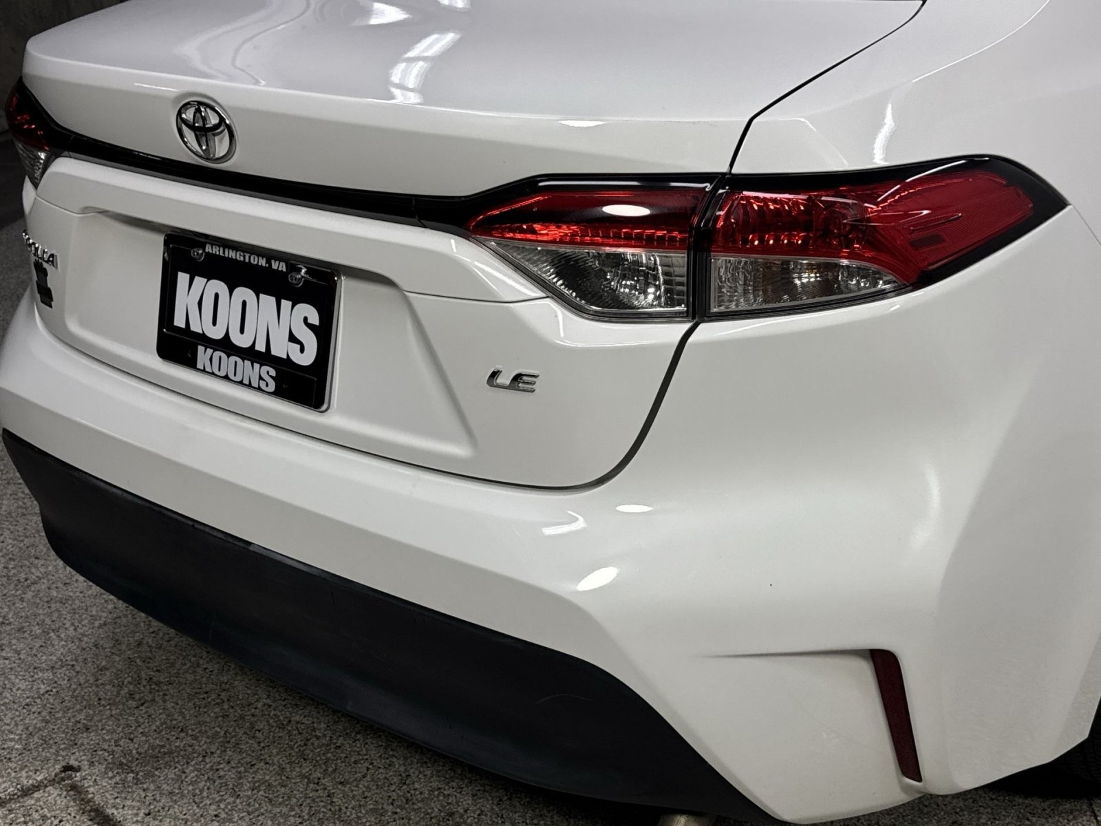 Used 2024 Toyota Corolla LE FWD image 38