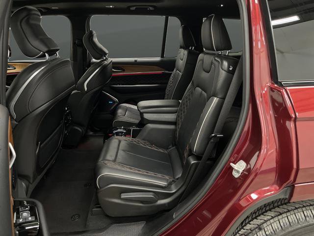 Used 2024 Jeep Grand Cherokee L Summit image 34