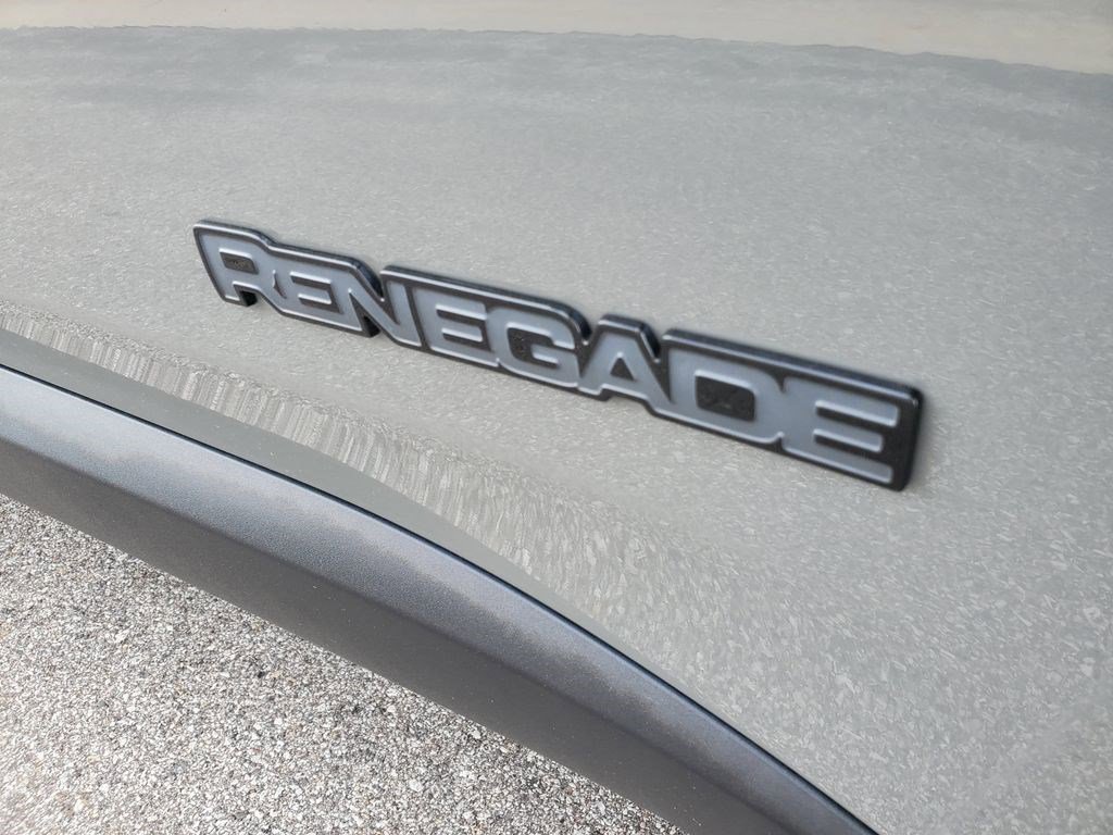 Used 2022 Jeep Renegade Altitude w/ Sun/Sound Group AWD/4WD image 31