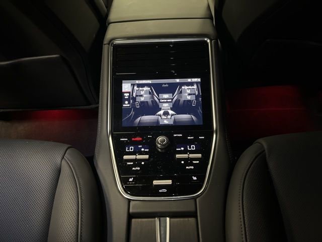 Used 2023 Porsche Panamera image 29