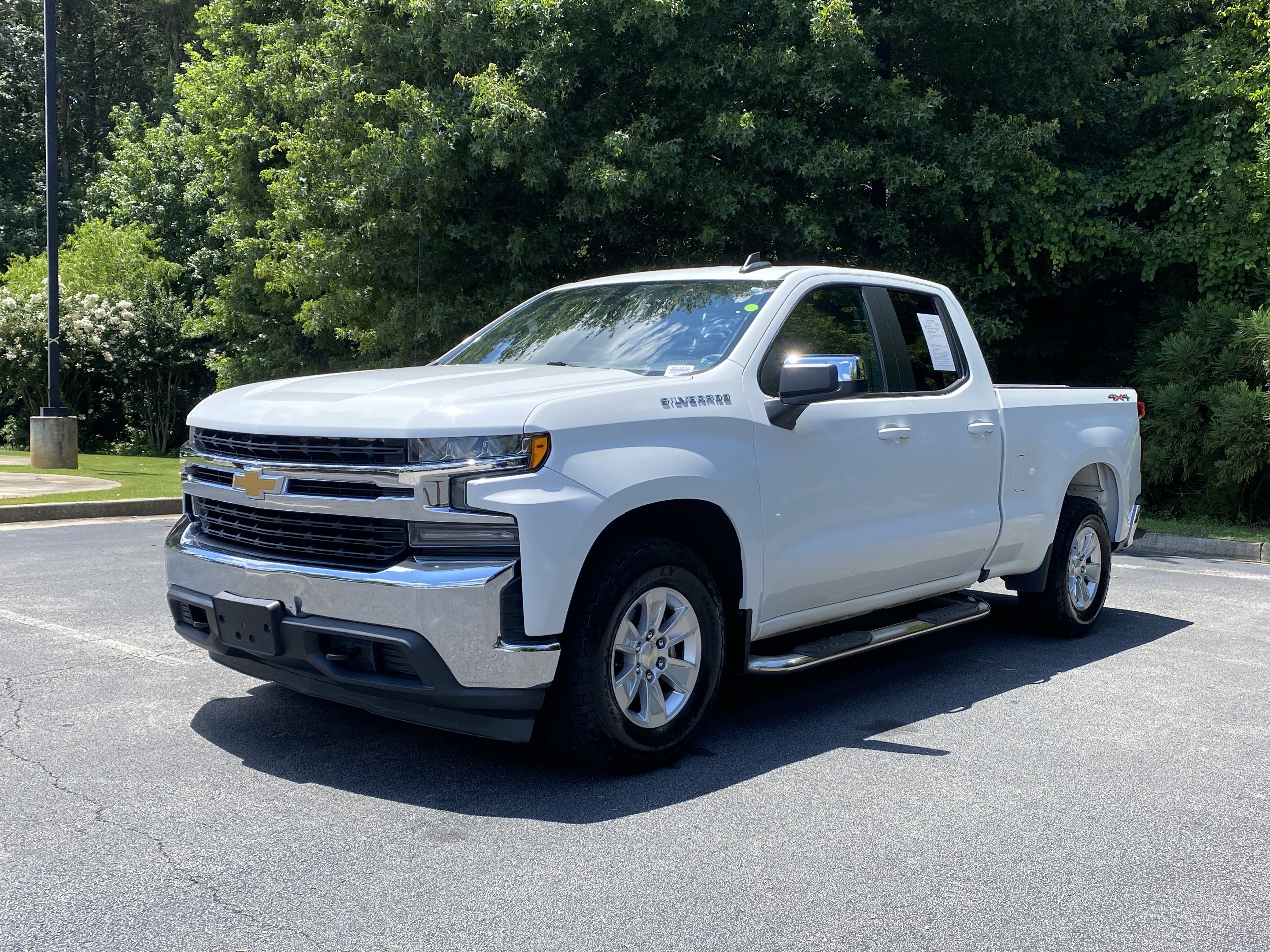 Used 2020 Chevrolet Silverado 1500 LT w/ Trailering Package AWD/4WD image 5