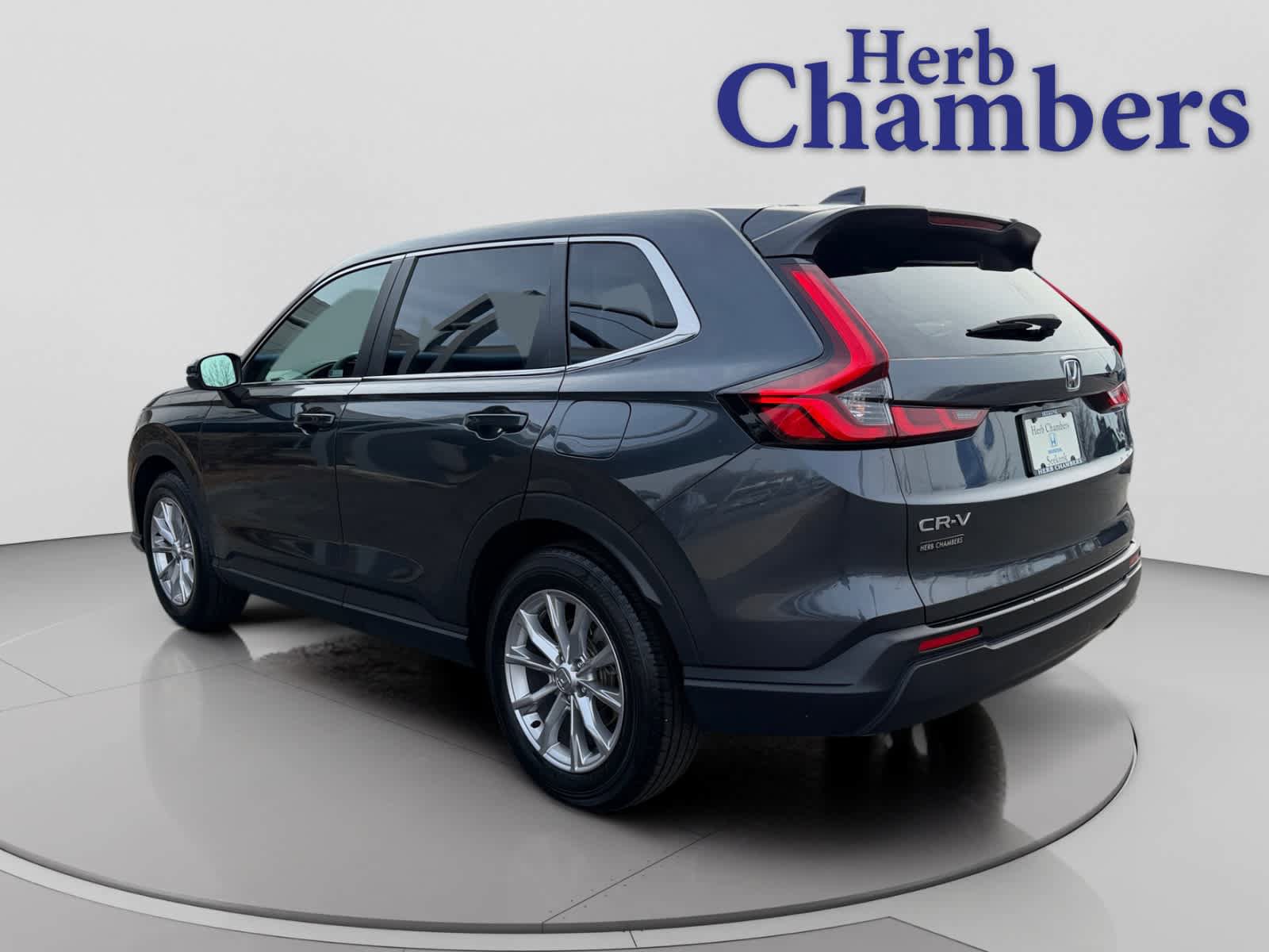 Used 2023 Honda CR-V EX image 3