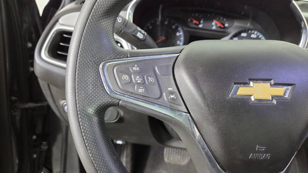 Used 2020 Chevrolet Equinox LS AWD/4WD image 17