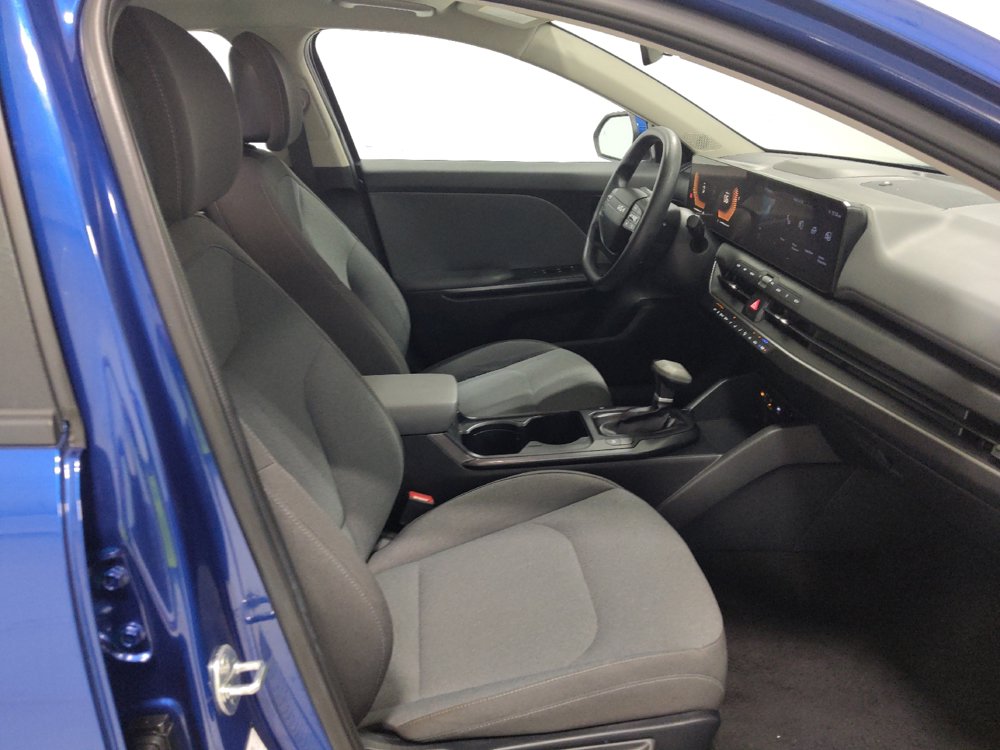 Used 2025 Kia K4 FWD image 21