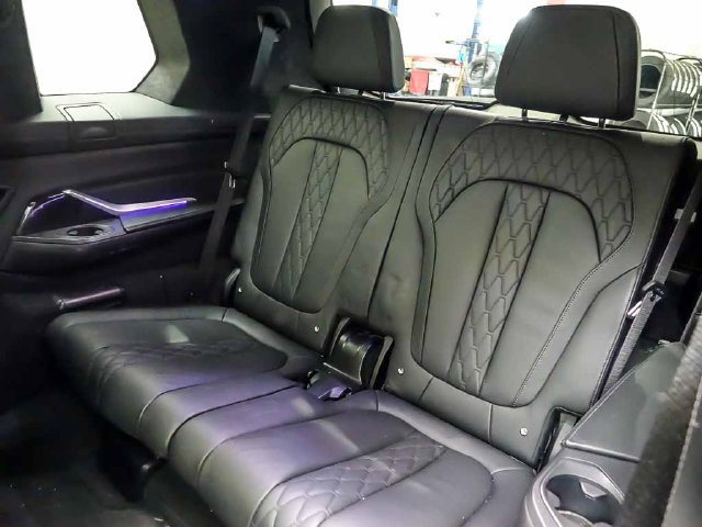 Used 2020 BMW X7 M50i AWD/4WD image 14
