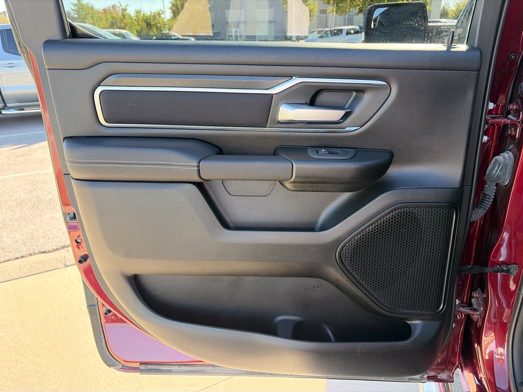 Used 2025 RAM 1500 Big Horn AWD/4WD image 36