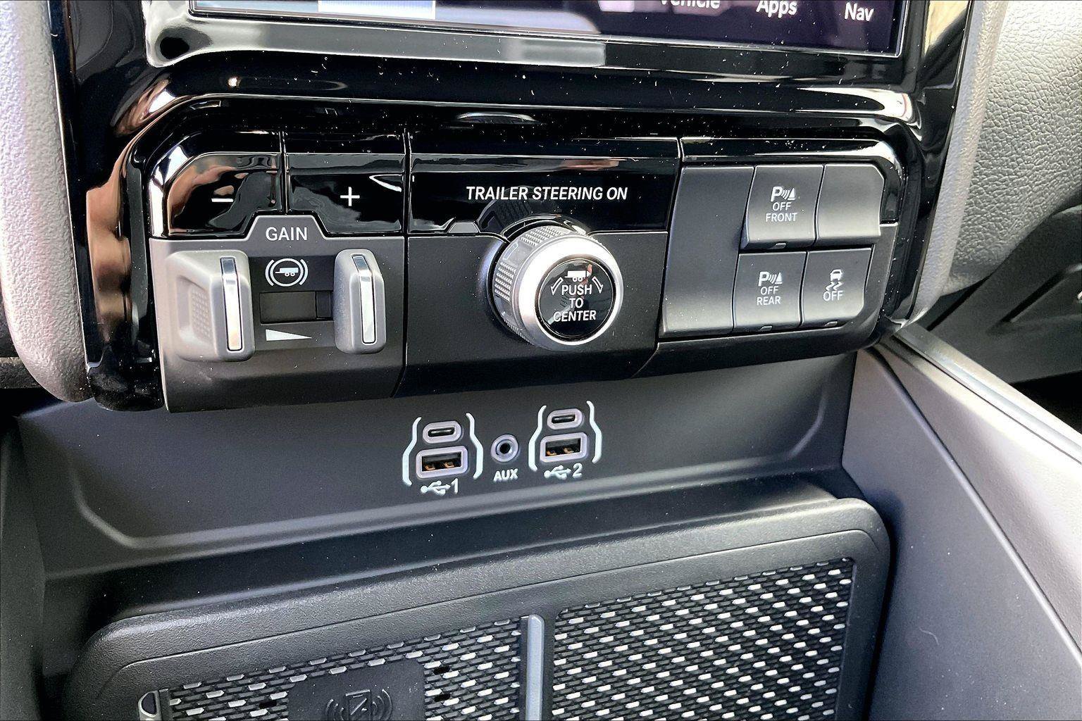 New 2026 RAM 1500 Big Horn AWD/4WD image 17