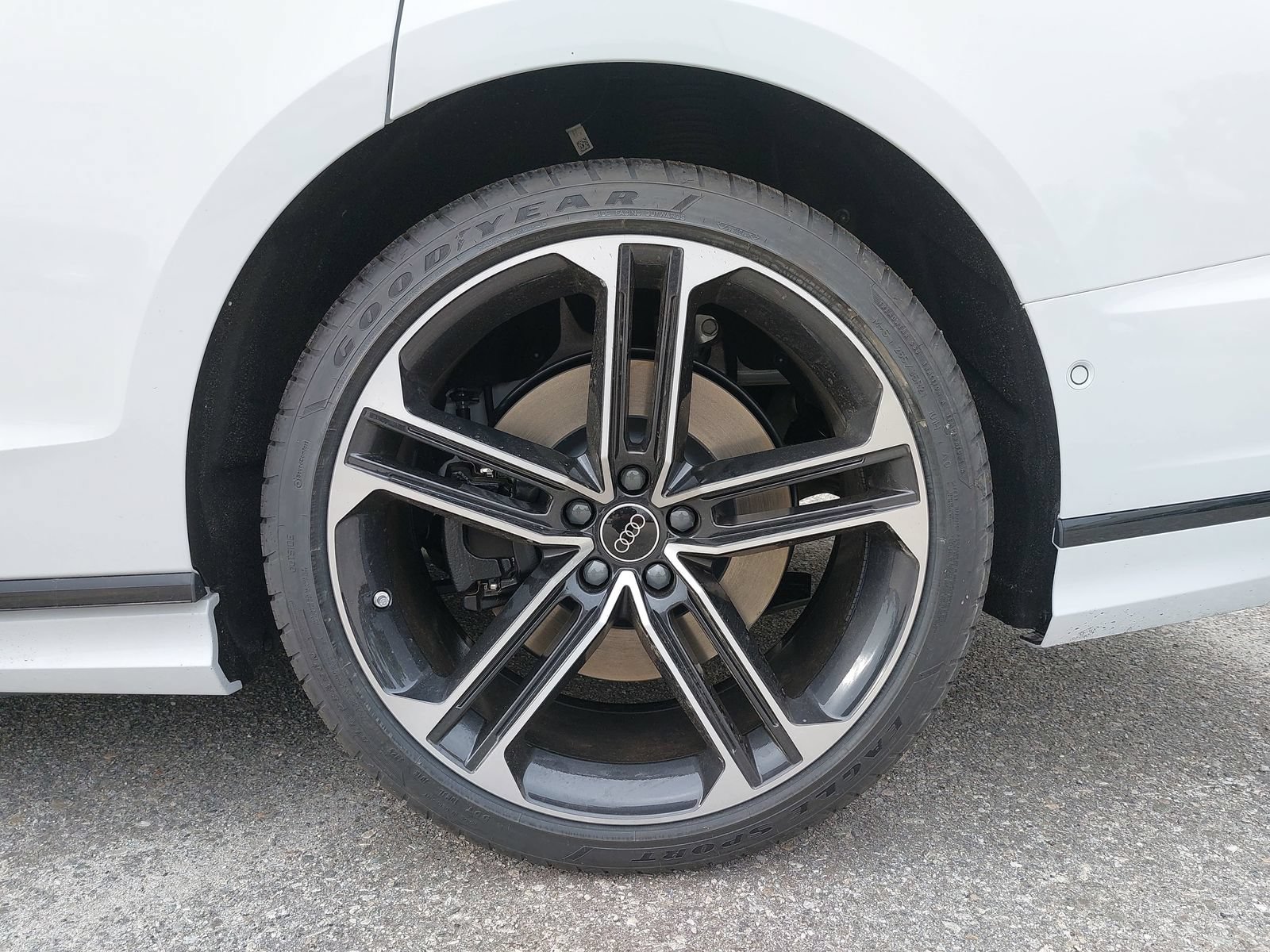 New 2026 Audi A8 L 3.0T AWD/4WD image 37