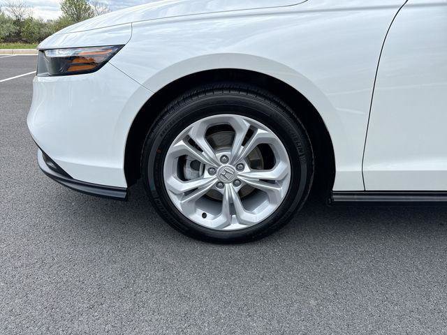 Certified 2025 Honda Accord LX image 13