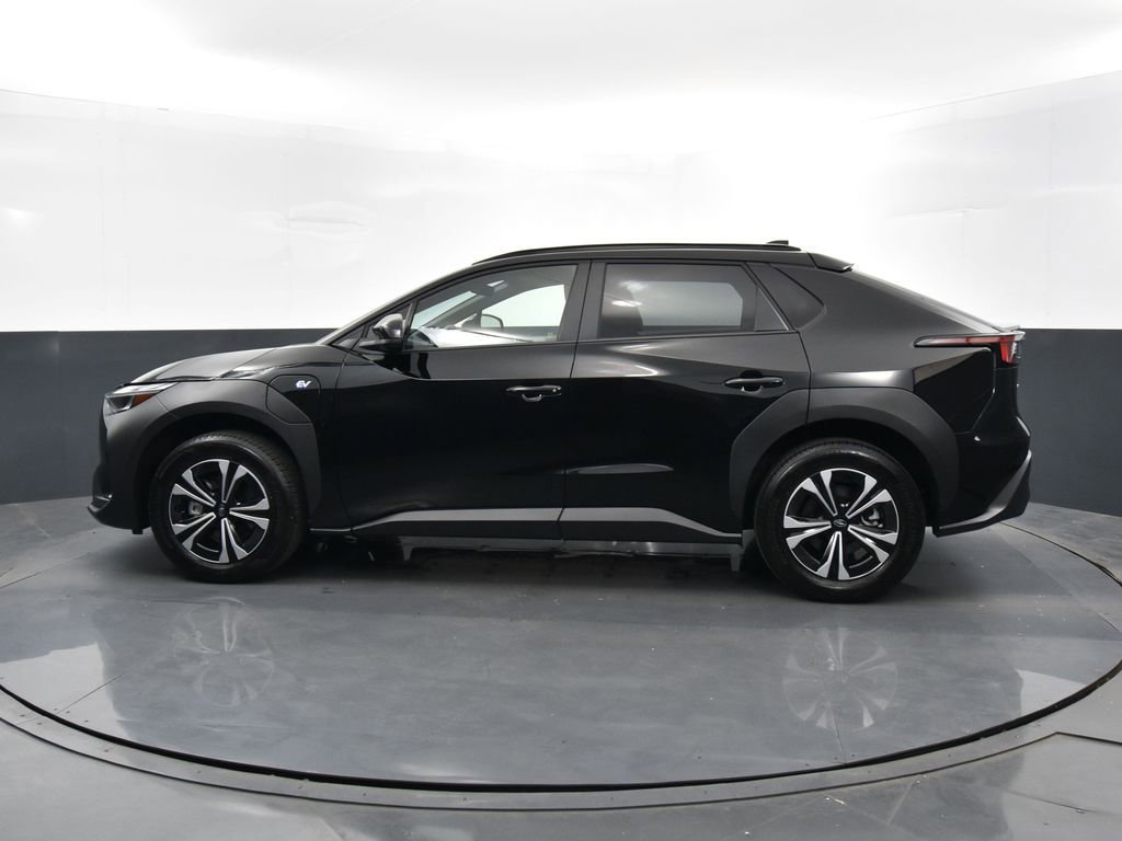 Used 2024 Subaru Solterra Premium image 8