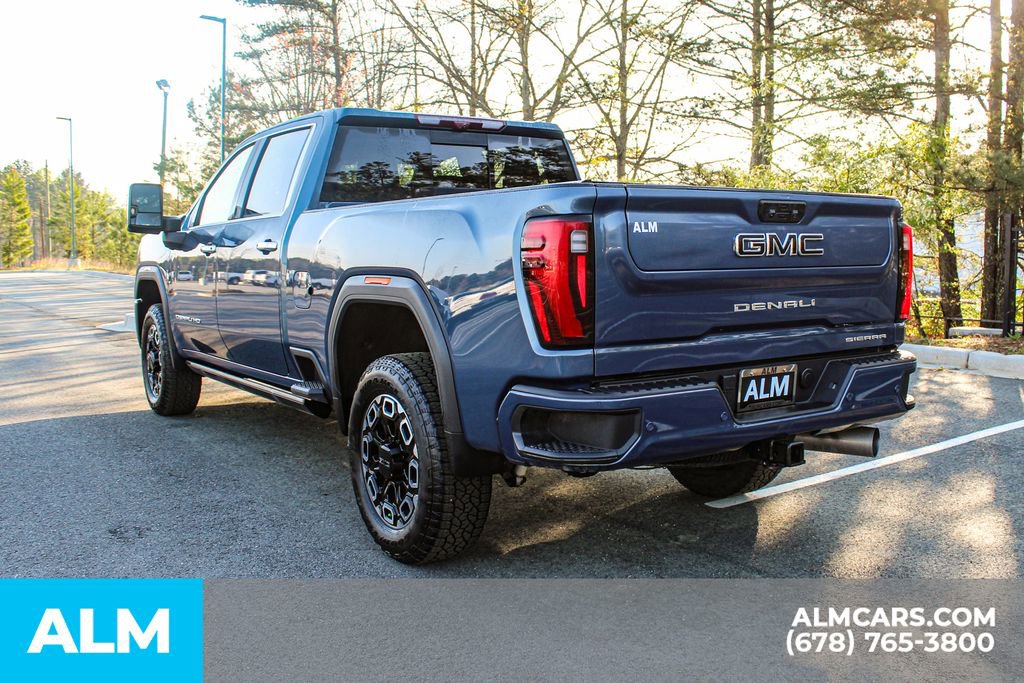 Used 2025 GMC Sierra 2500 Denali Ultimate AWD/4WD image 6