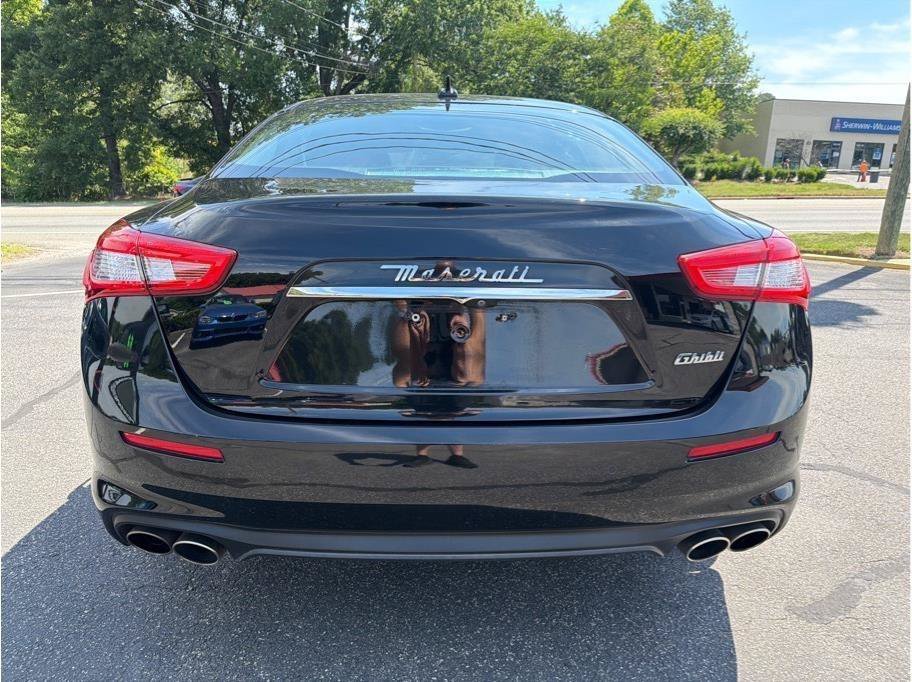 Used 2018 Maserati Ghibli RWD image 5