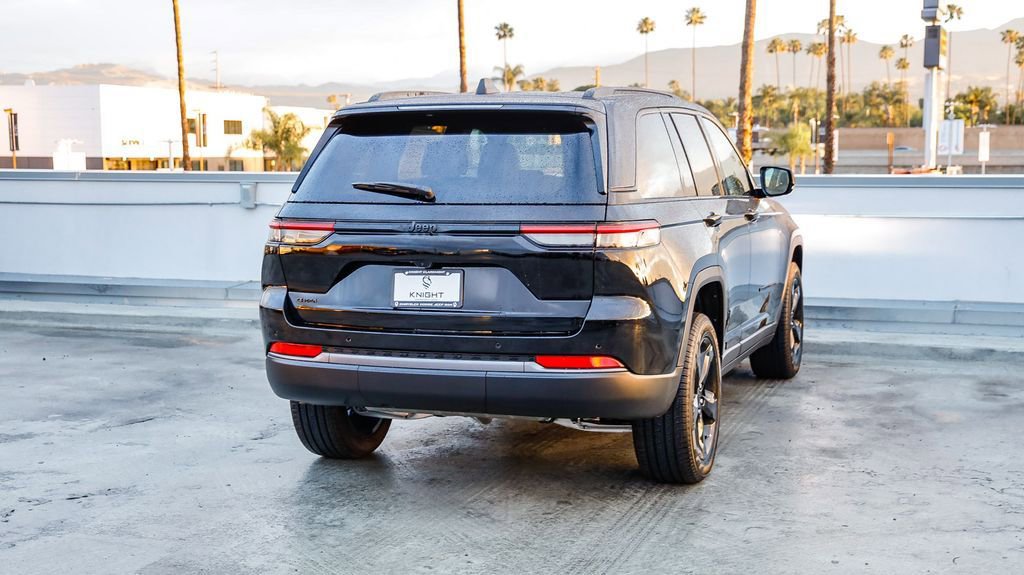 New 2026 Jeep Grand Cherokee Limited AWD/4WD image 9