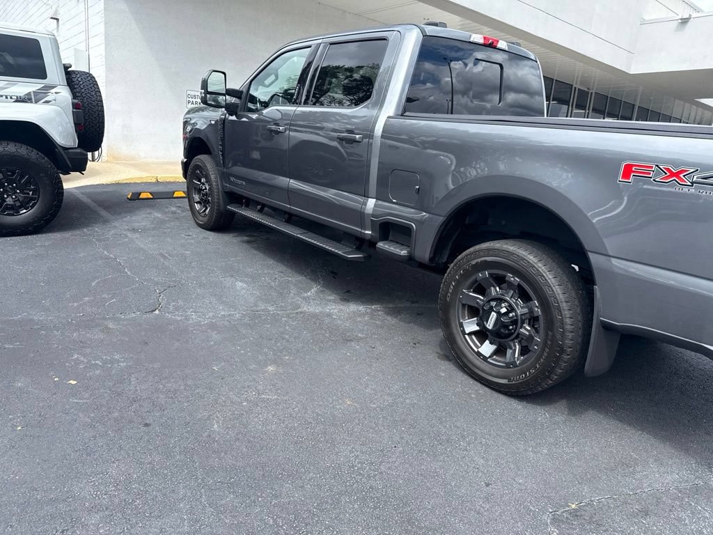 Used 2024 Ford F250 Lariat w/ Lariat Ultimate Package AWD/4WD image 3