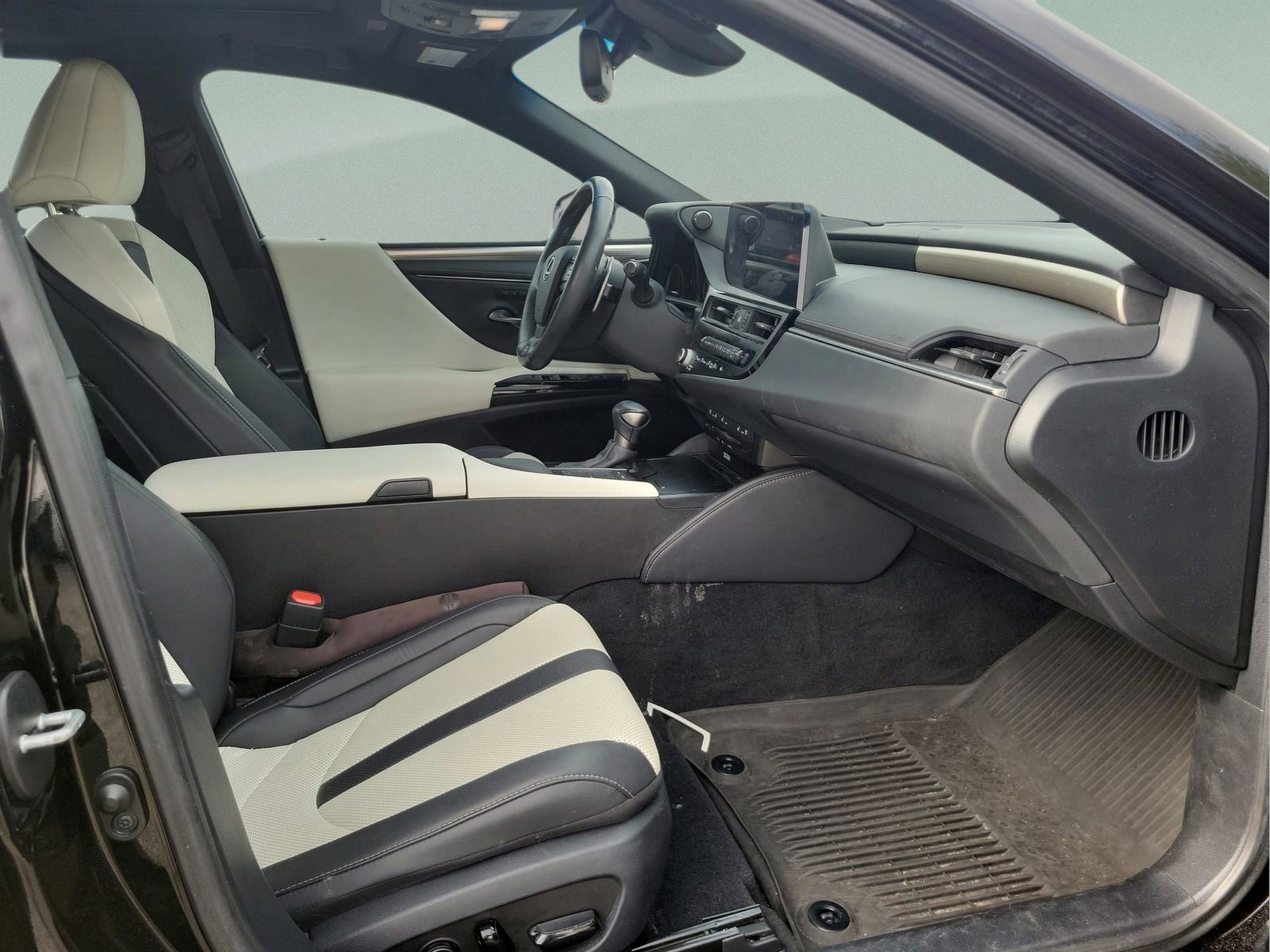 Used 2022 Lexus ES 350 F Sport w/ Accessory Package 2 image 20