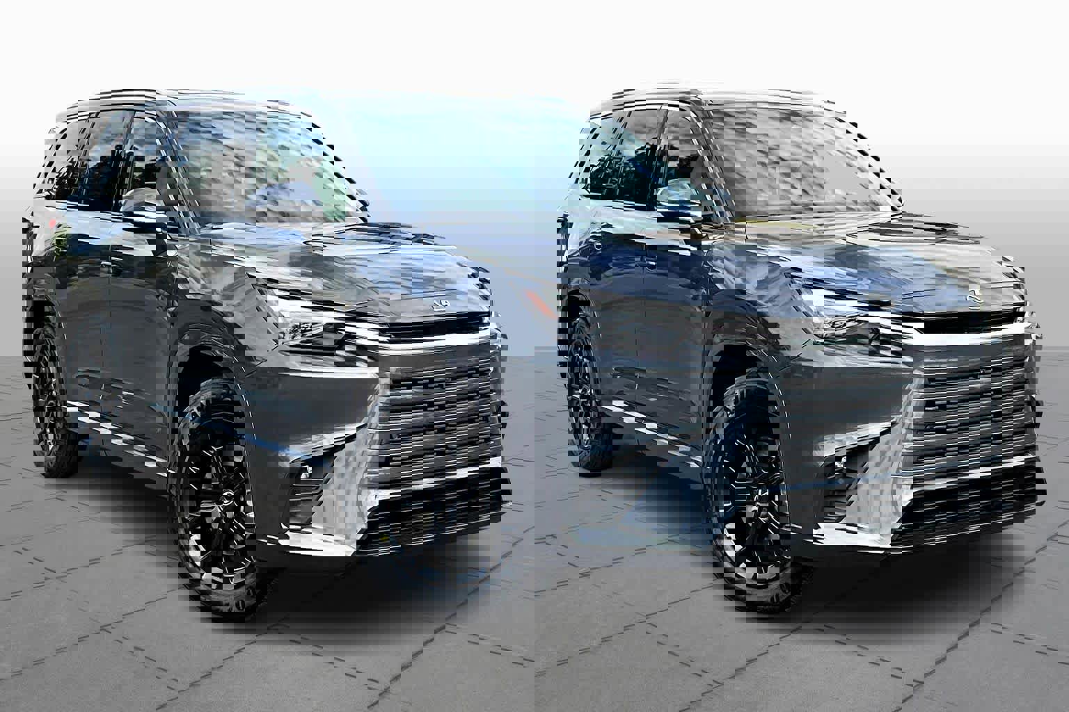 New 2026 Lexus TX 350 AWD image 2