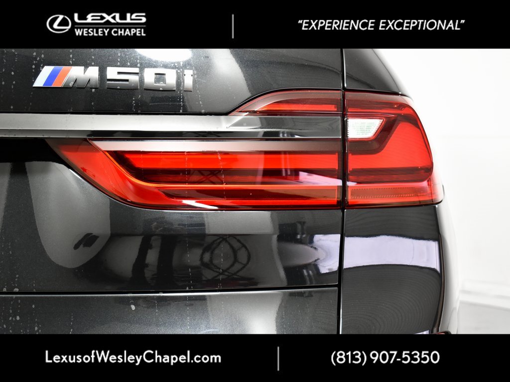 Used 2022 BMW X7 M50i w/ Luxury Seating Package image 8