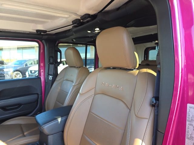 Used 2022 Jeep Wrangler Unlimited Sahara w/ Safety Group AWD/4WD image 14