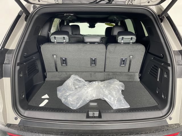 New 2026 GMC Acadia AT4 w/ Luxury Package AWD/4WD image 10