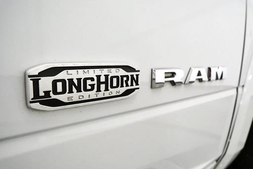 Used 2022 RAM 3500 Limited AWD/4WD image 10
