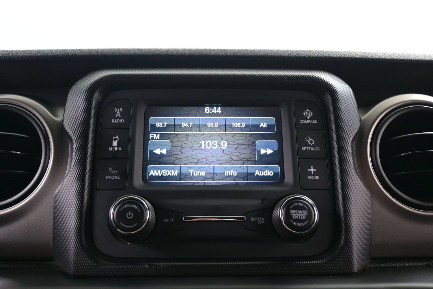 Used 2019 Jeep Wrangler Unlimited Sport AWD/4WD image 19