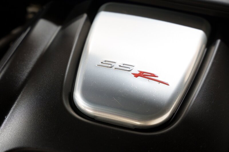 Used 2004 Chevrolet SSR w/ Preferred Equipment Group RWD image 29