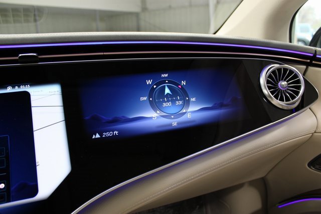 Used 2023 Mercedes-Benz EQS 580 4MATIC Sedan image 21