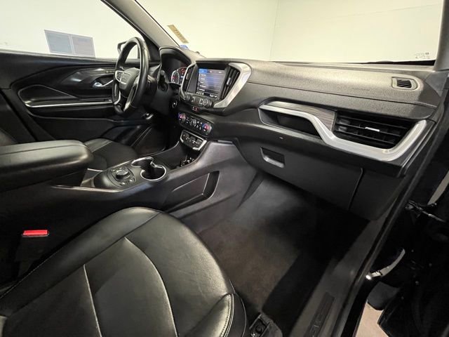 Used 2024 GMC Terrain SLT image 10
