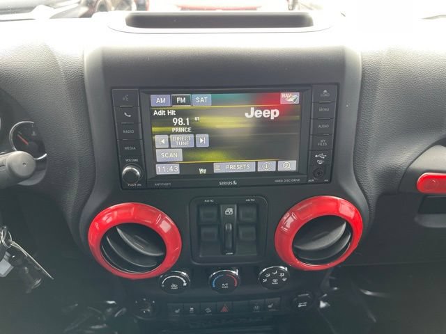 Used 2016 Jeep Wrangler Unlimited Rubicon w/ Dual Top Group AWD/4WD image 21