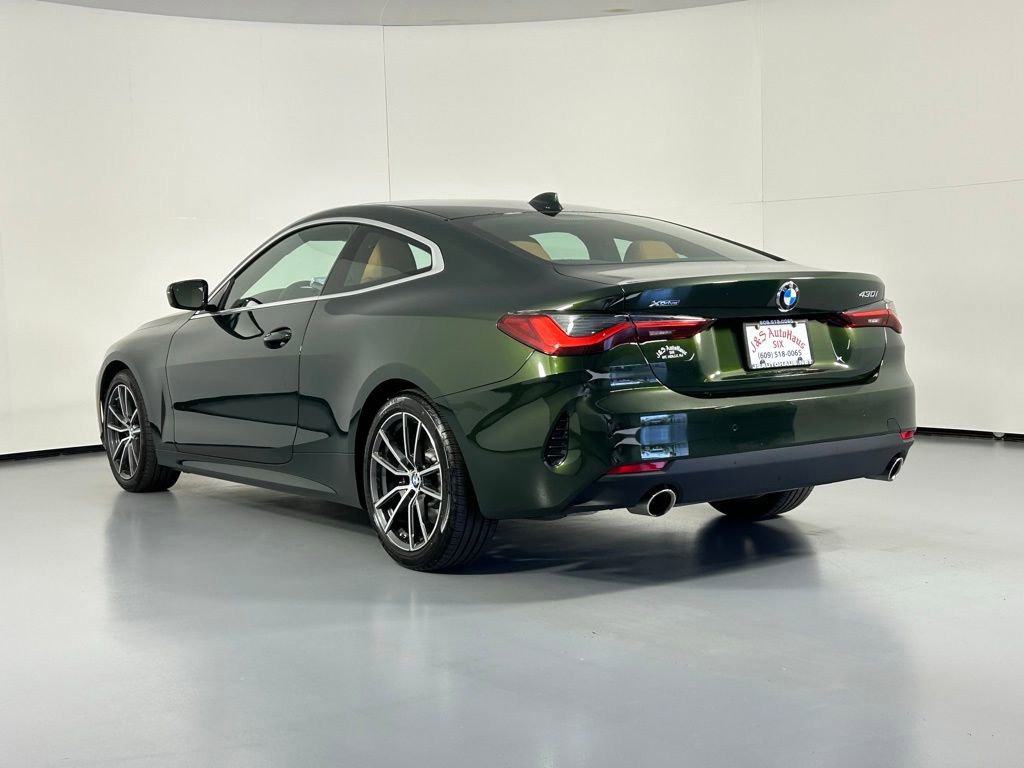 Used 2023 BMW 430i xDrive Coupe w/ Premium Package image 5