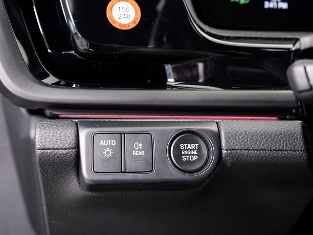 Certified 2025 Porsche Panamera 4 image 11