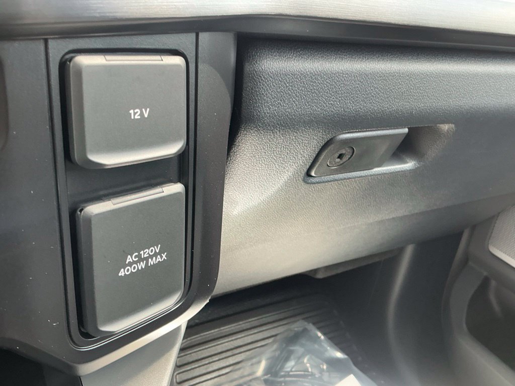 New 2027 Ford F250 Lariat w/ Lariat Premium Package AWD/4WD image 39