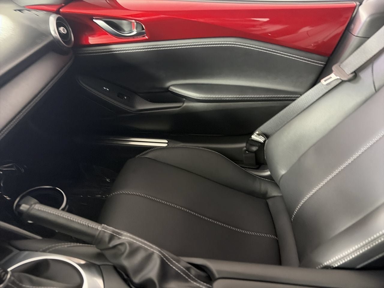 Used 2024 MAZDA MX-5 Miata RF Grand Touring w/ Weather Package RWD image 20