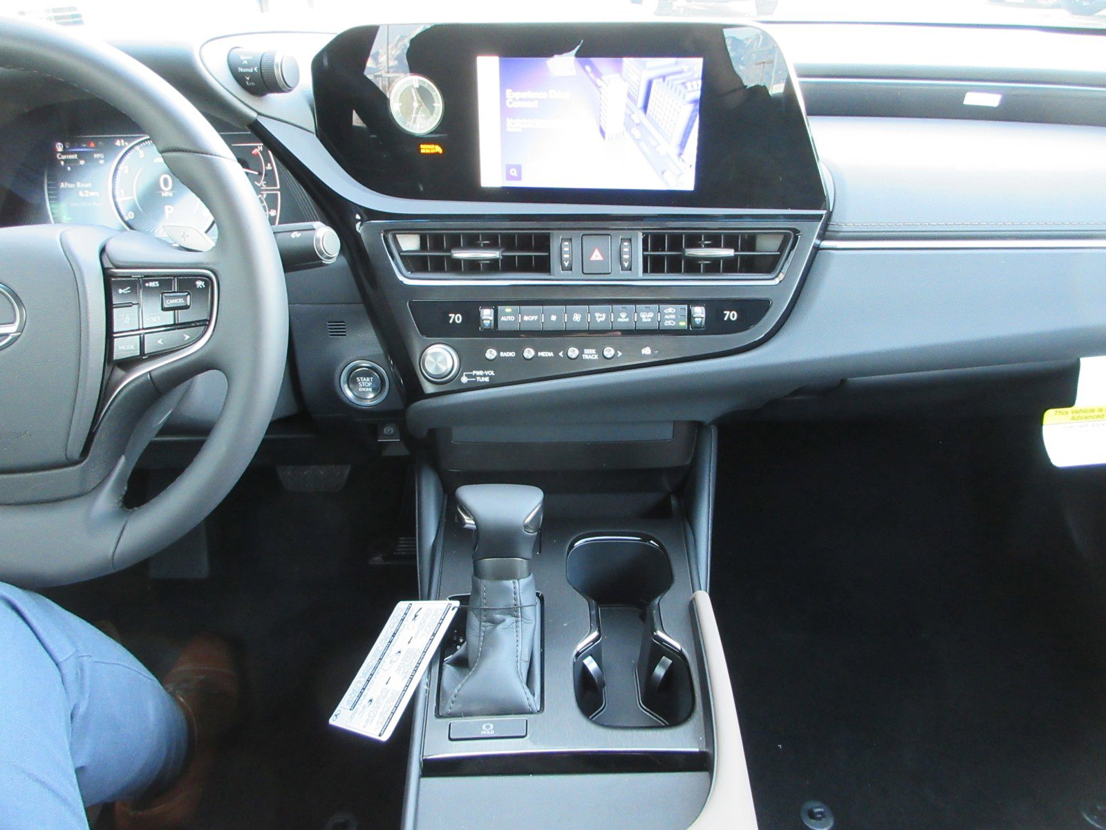 New 2025 Lexus ES 350 image 35