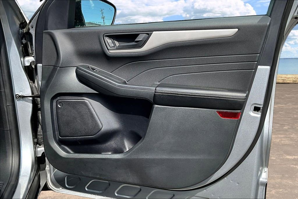 Used 2022 Ford Escape SE w/ Convenience Package image 30
